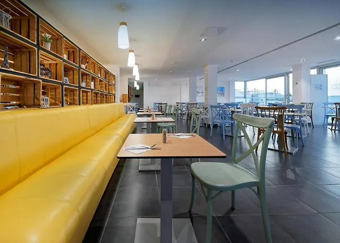 Ocean Hill - Adults Only